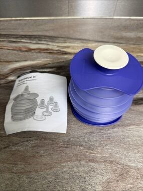 Tupperware Squeeze It Decorator